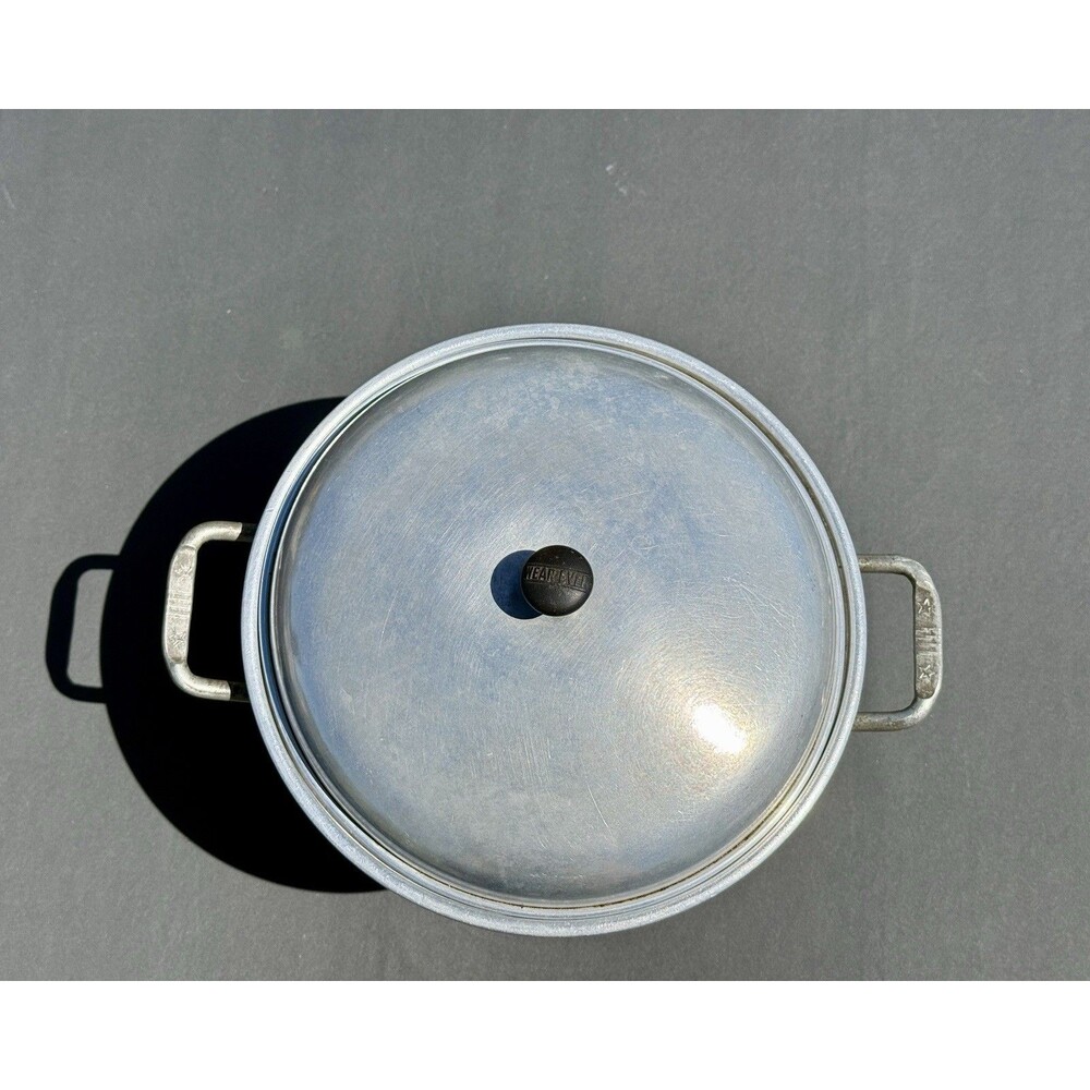 Vintage Wear-Ever Aluminum Stock Pot With Lid #1986 Made In USA Approx 7”